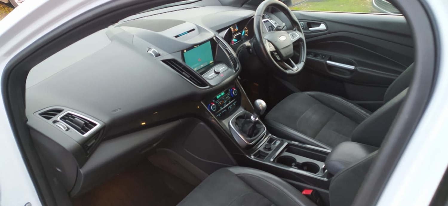 Used Ford Kuga 2017 for sale - 76799294: Photo 30