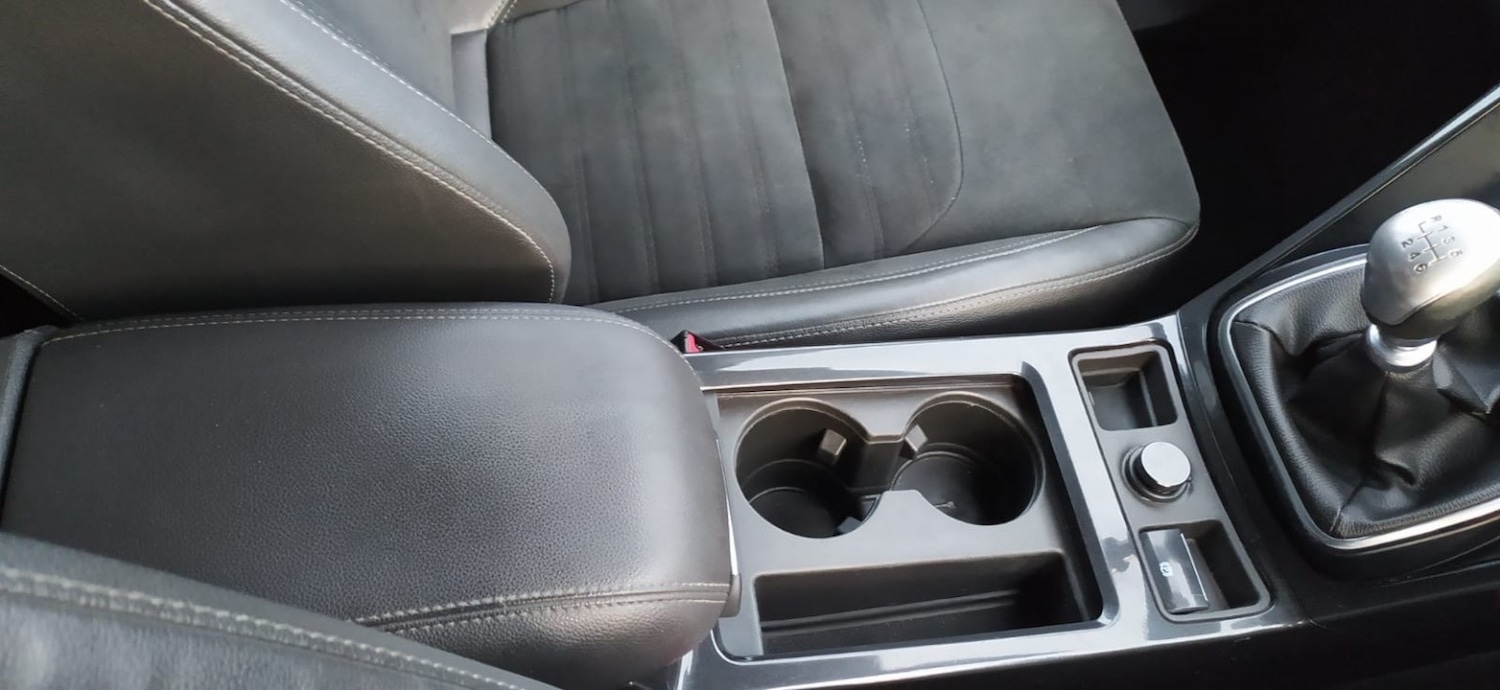 Used Ford Kuga 2017 for sale - 76799294: Photo 32