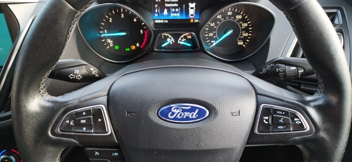 Used Ford Kuga 2017 for sale - 76799294: Photo 4