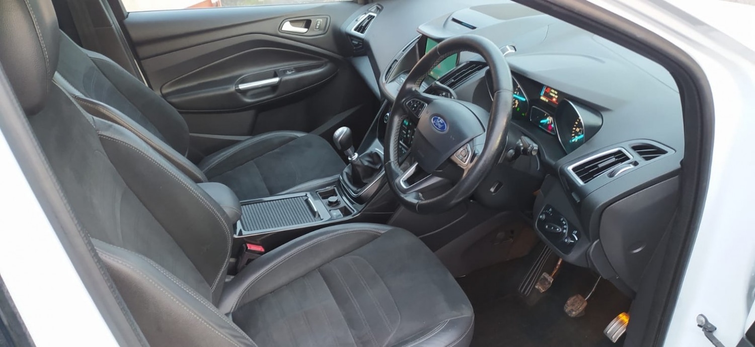 Used Ford Kuga 2017 for sale - 76799294: Photo 51