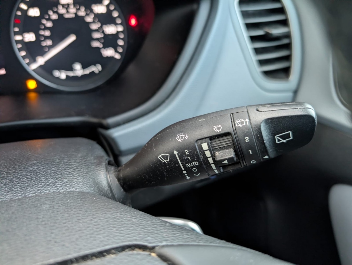 Used Hyundai i20 2017 for sale - 77548220: Photo 47