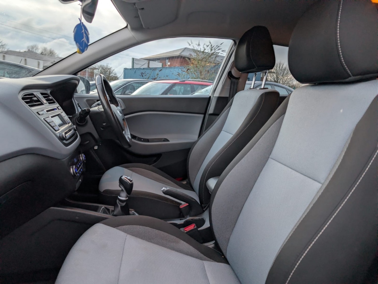 Used Hyundai i20 2017 for sale - 77548220: Photo 52