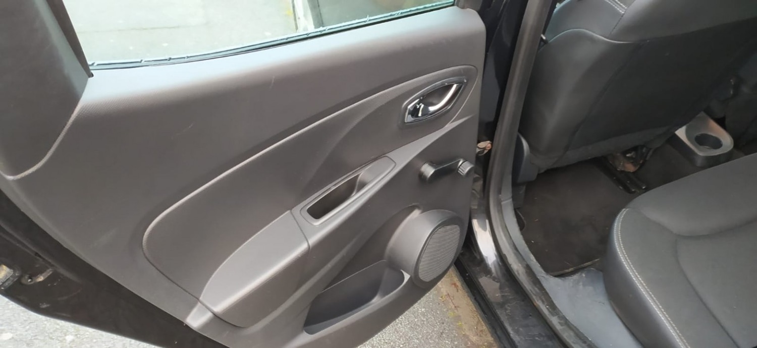 Used Renault Clio 2014 for sale - 77173213: Photo 28