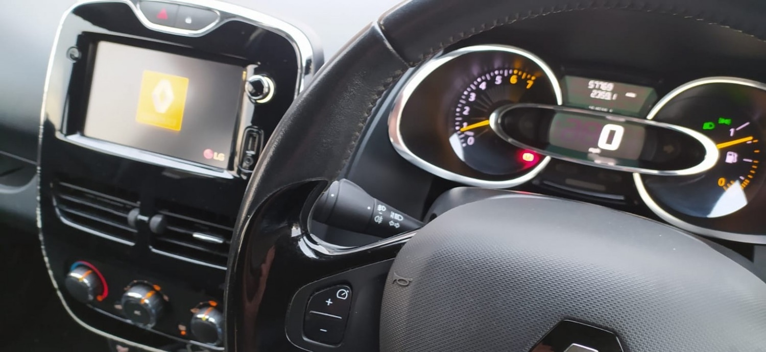 Used Renault Clio 2014 for sale - 77173213: Photo 33