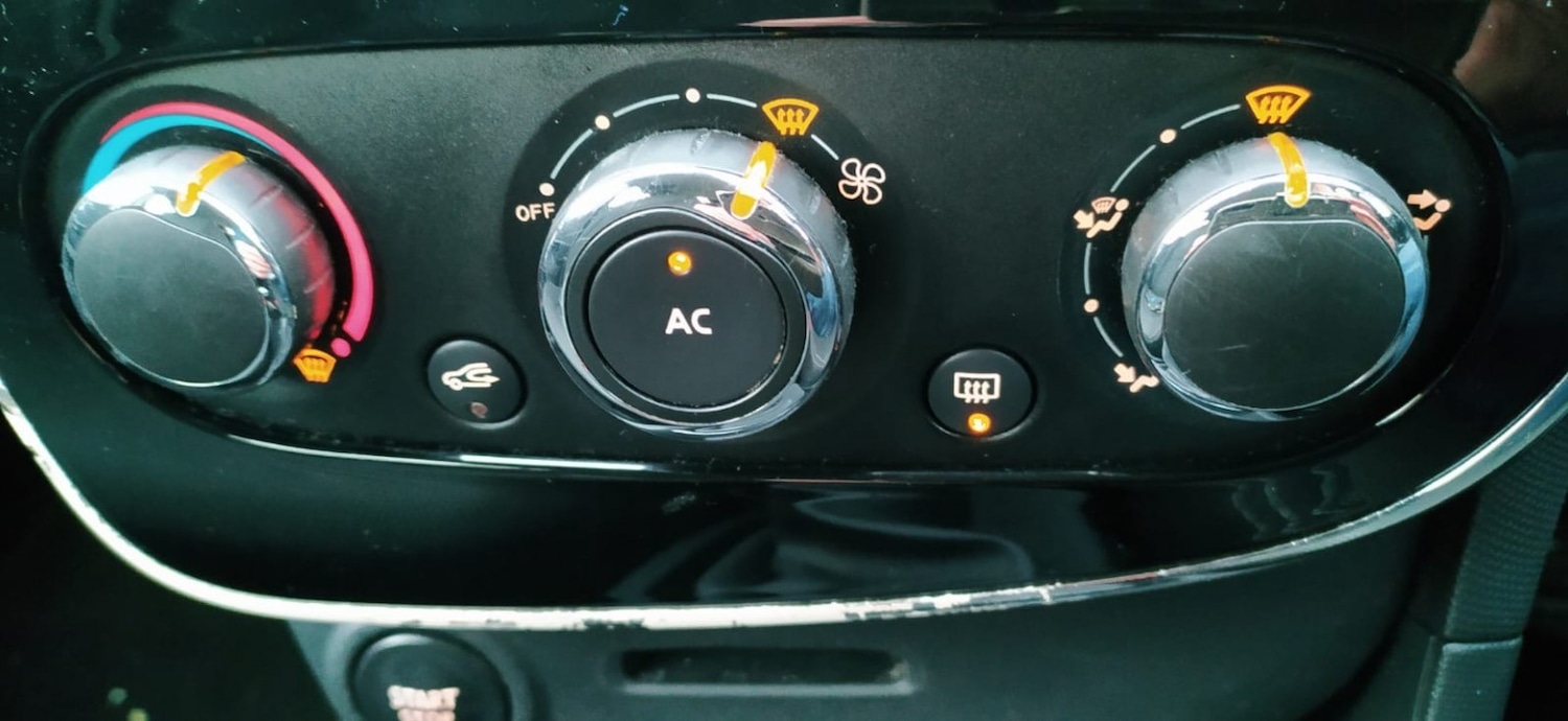 Used Renault Clio 2014 for sale - 77173213: Photo 35