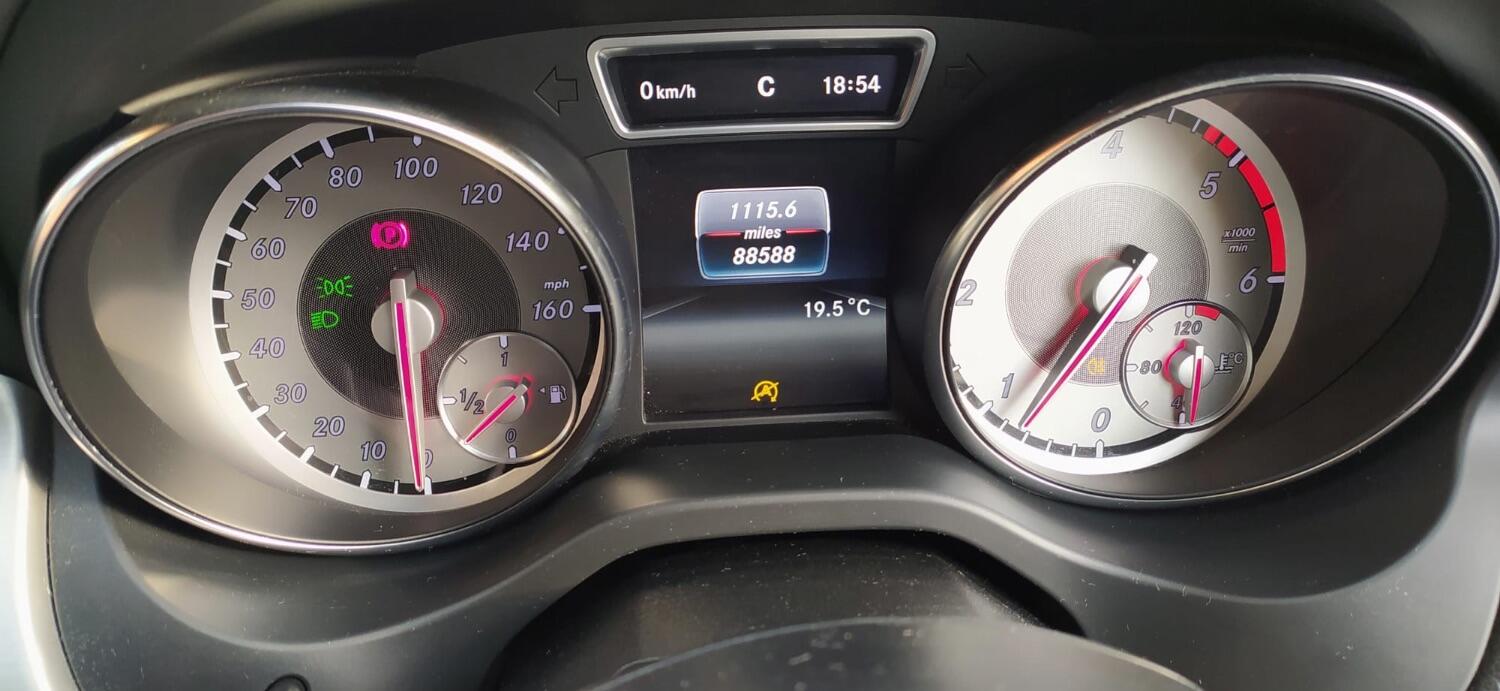 Used Mercedes-Benz GLA 2015 for sale - 76817535: Photo 31