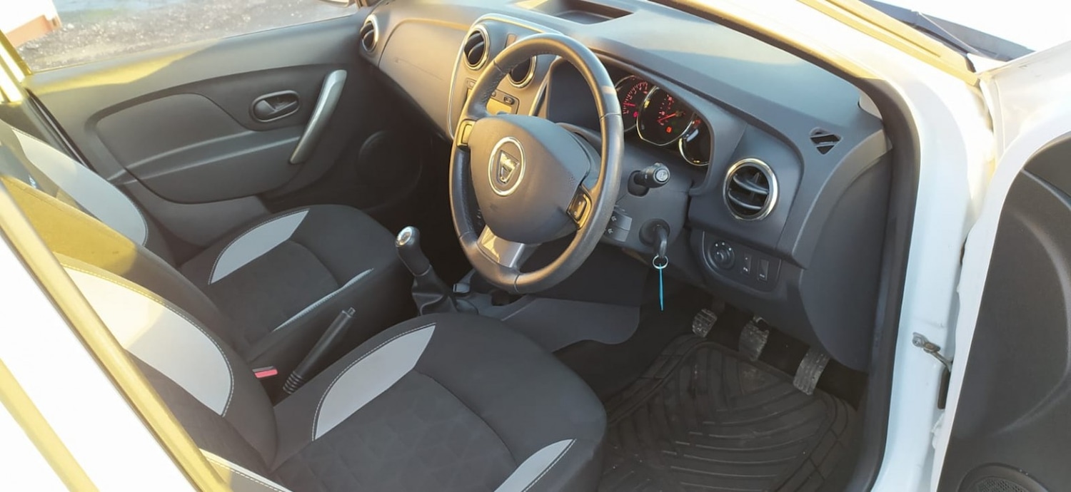 Used Dacia Sandero Stepway 2015 for sale - 76799221: Photo 18