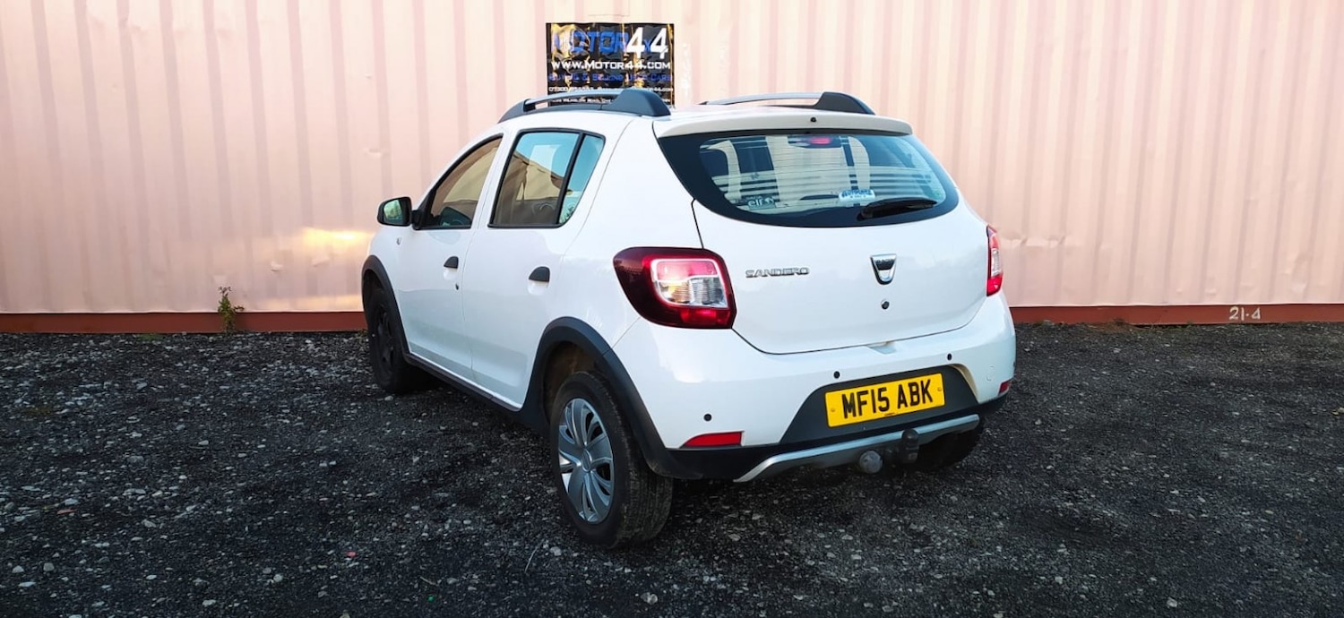 Used Dacia Sandero Stepway 2015 for sale - 76799221: Photo 40