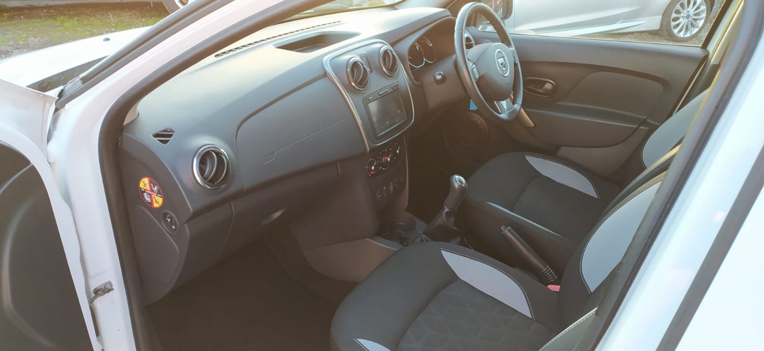 Used Dacia Sandero Stepway 2015 for sale - 76799221: Photo 43