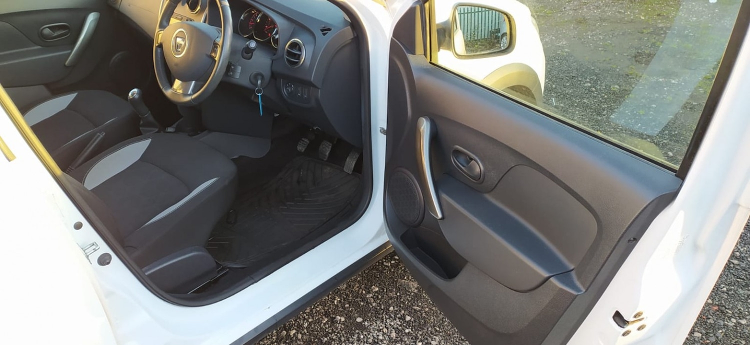 Used Dacia Sandero Stepway 2015 for sale - 76799221: Photo 50