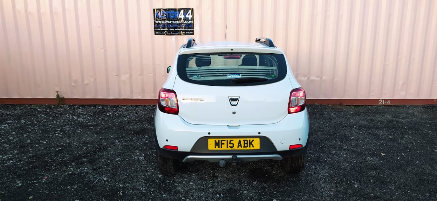 Used Dacia Sandero Stepway 2015 for sale - 76799221: Photo 6