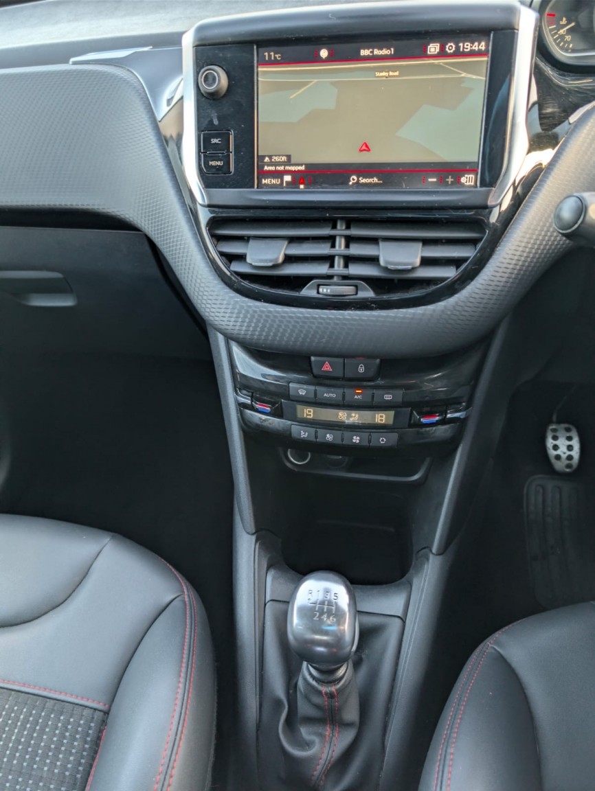 Used Peugeot 208 2019 for sale - 77616341: Photo 18