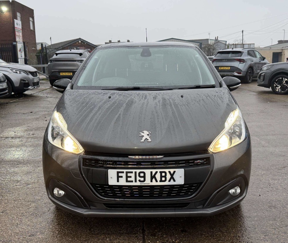 Used Peugeot 208 2019 for sale - 77616341: Photo 2