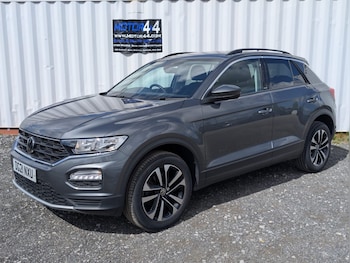 Used Volkswagen T-Roc 2021 for sale - 79335582: Photo