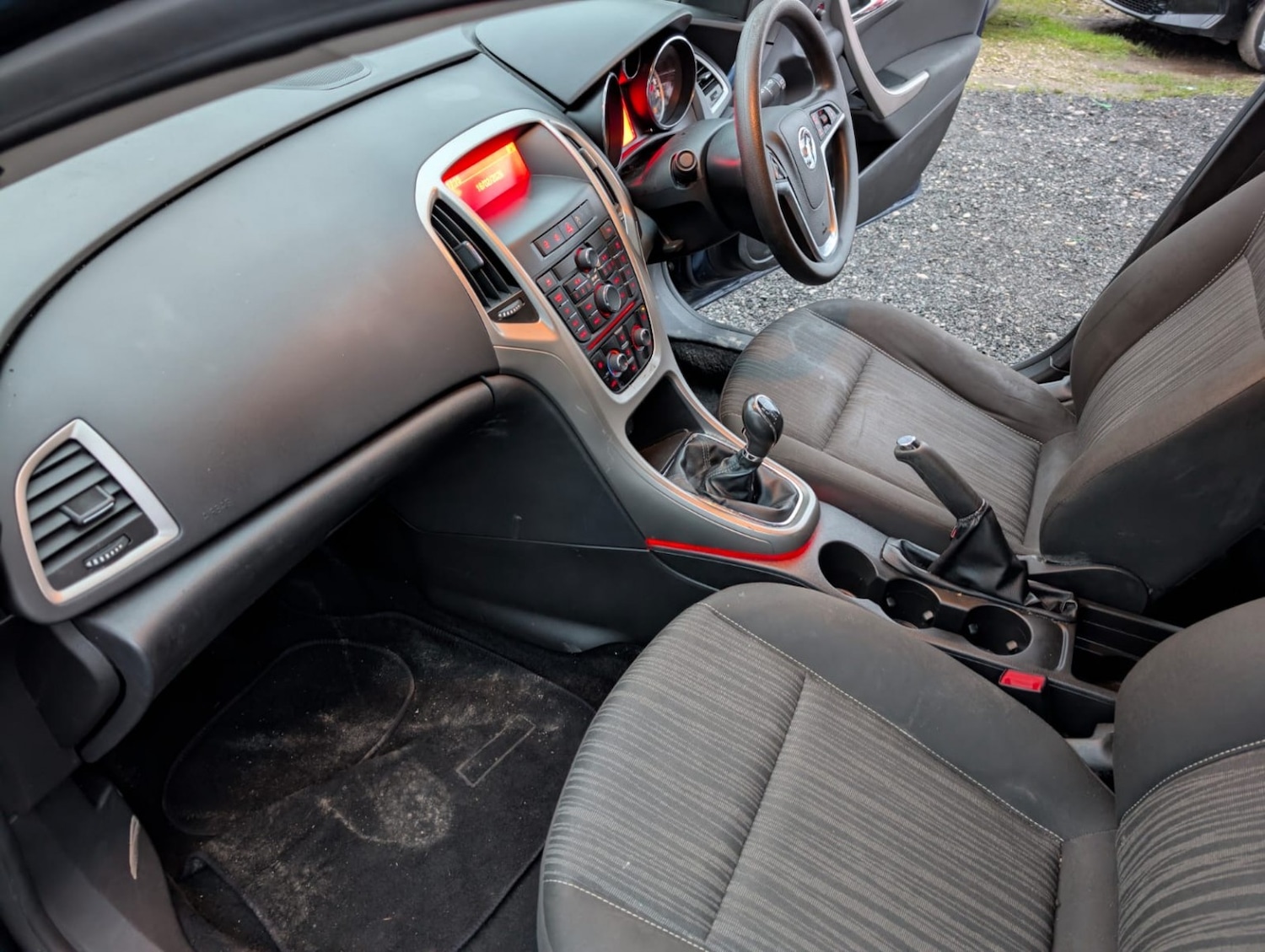 Used Vauxhall Astra 2010 for sale - 77616353: Photo 11