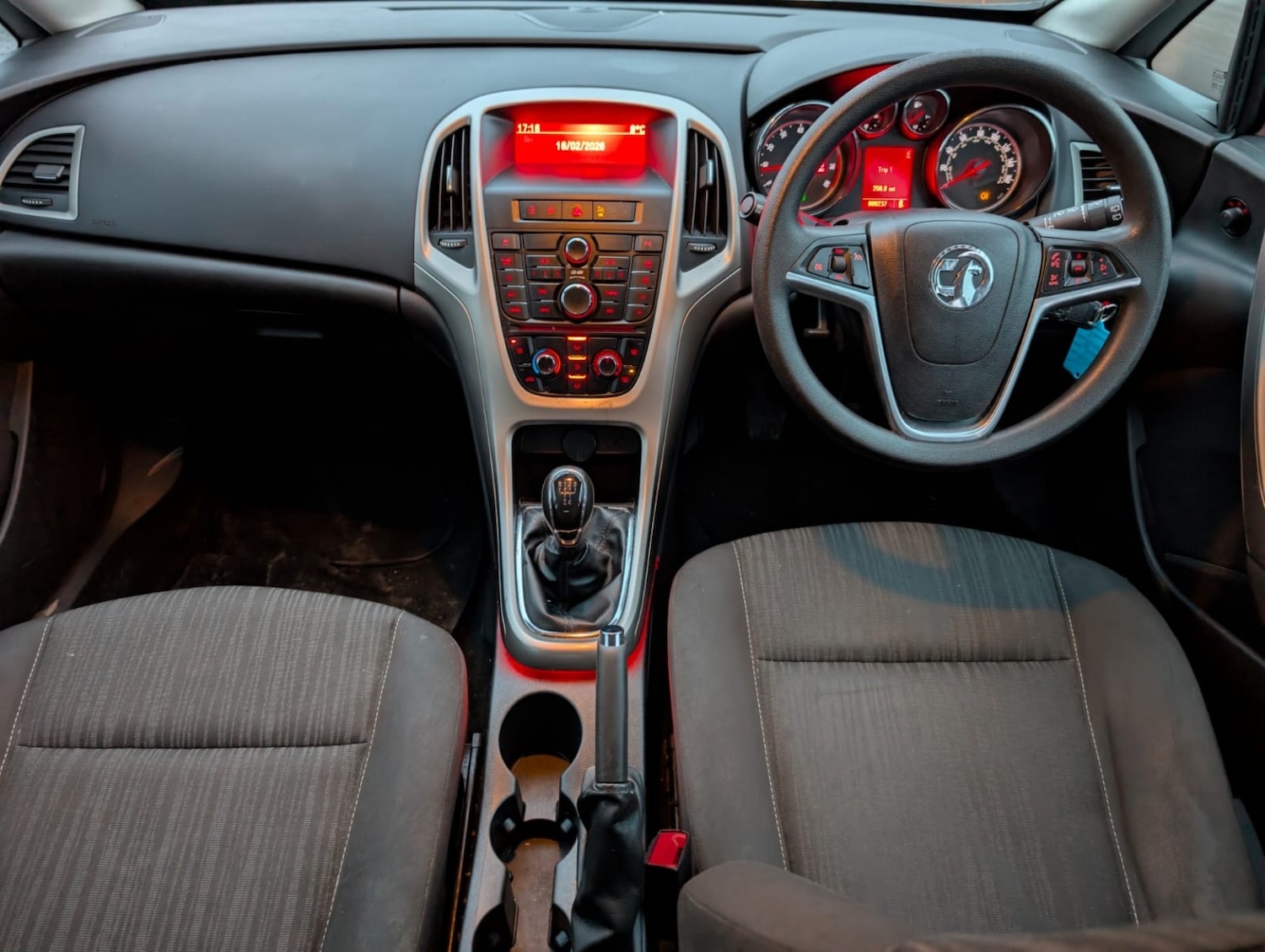 Used Vauxhall Astra 2010 for sale - 77616353: Photo 18