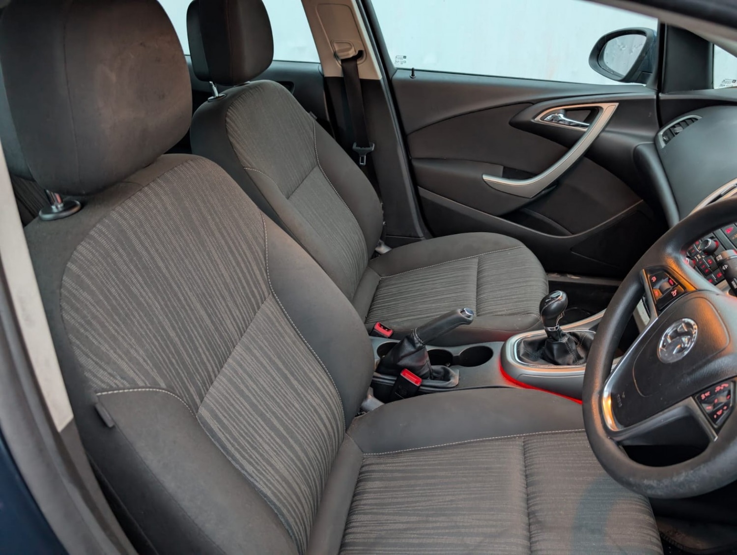 Used Vauxhall Astra 2010 for sale - 77616353: Photo 21