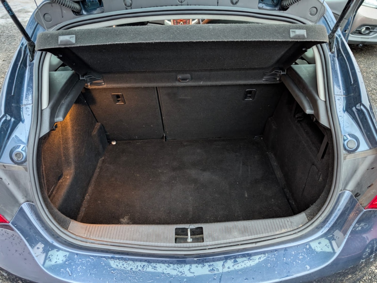 Used Vauxhall Astra 2010 for sale - 77616353: Photo 5