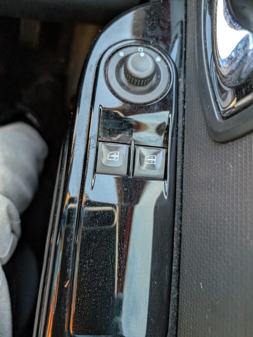 Used Renault Clio 2014 for sale - 77089890: Photo 20