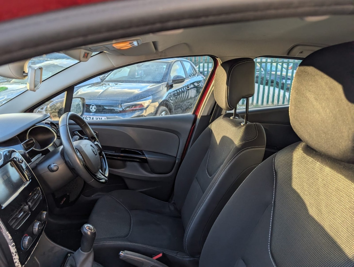 Used Renault Clio 2014 for sale - 77089890: Photo 24