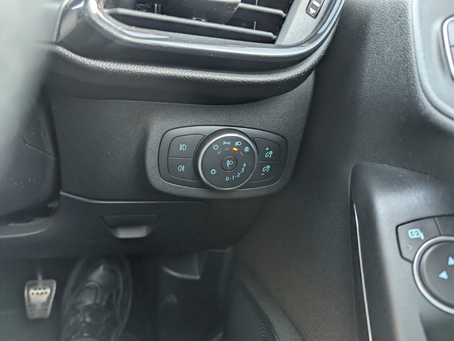 Used Ford Fiesta 2019 for sale - 78202004: Photo 9