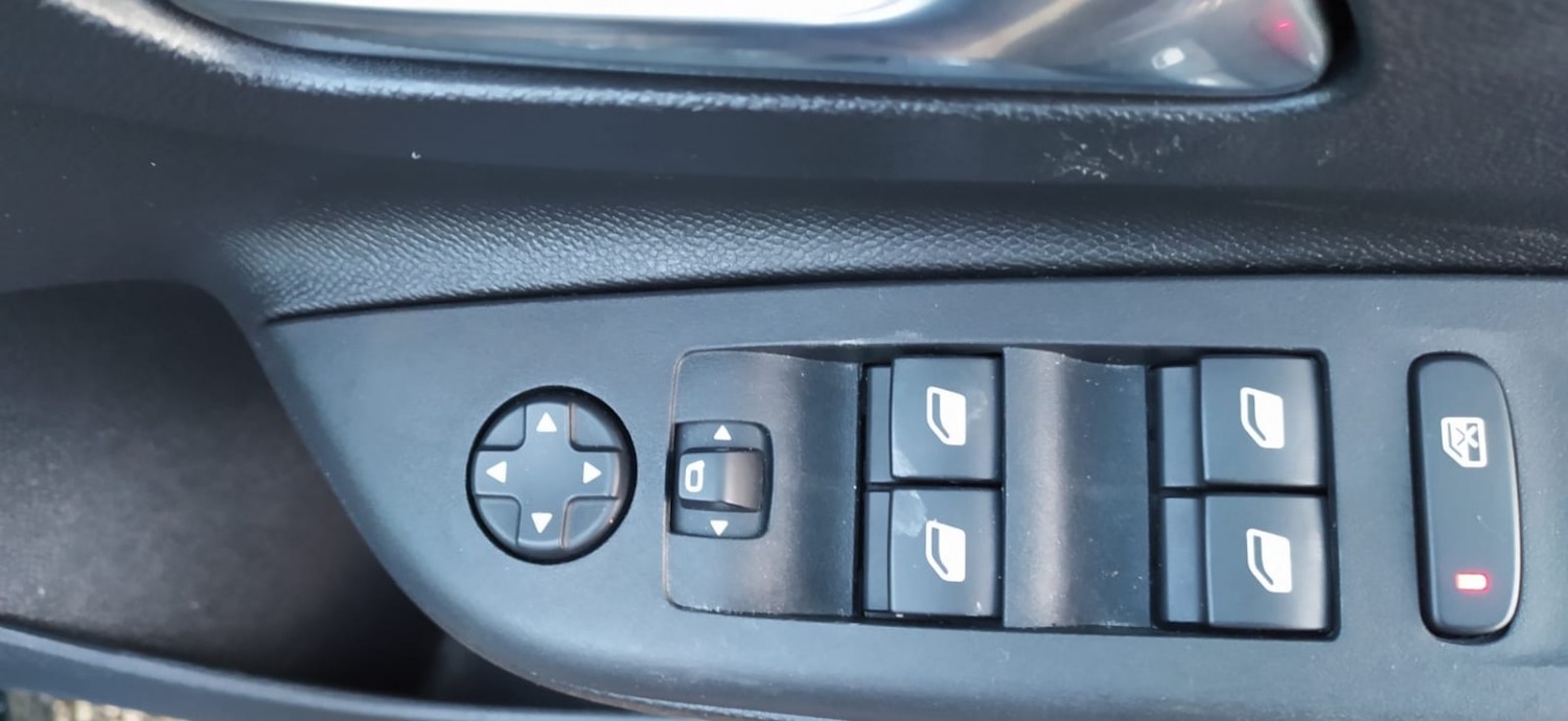 Used Vauxhall Corsa 2024 for sale - 77107639: Photo 18