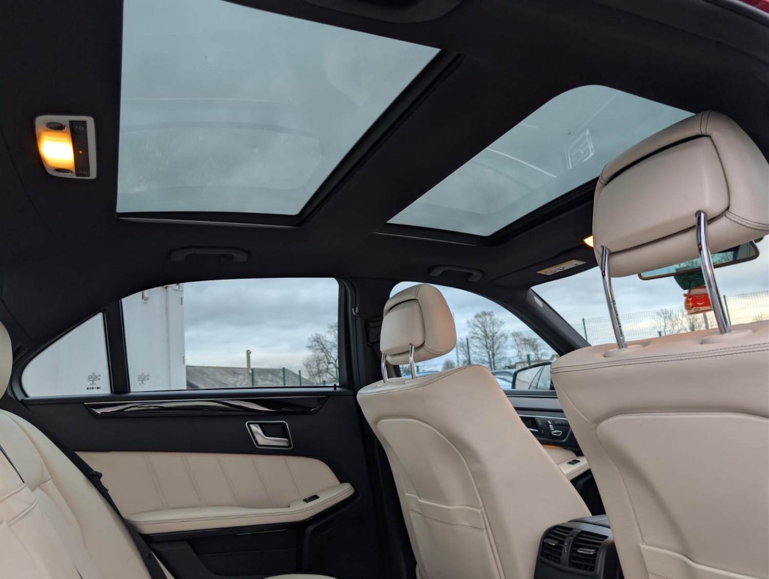 Used Mercedes-Benz E Class 2015 for sale - 77548266: Photo 11