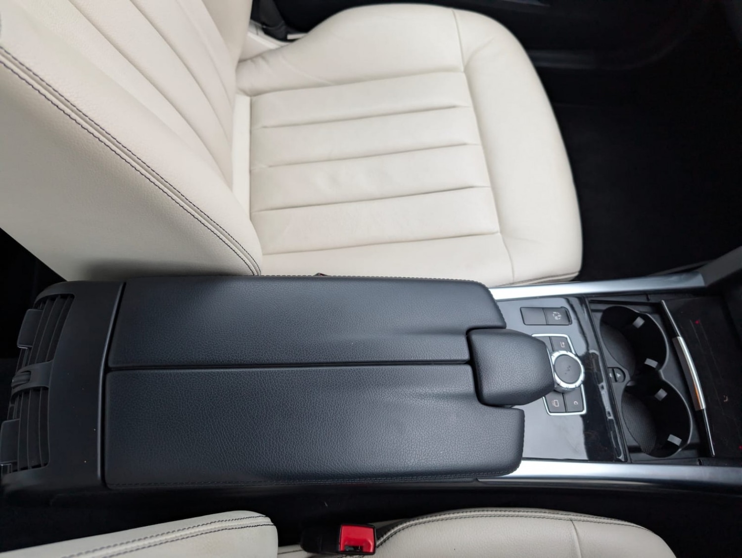 Used Mercedes-Benz E Class 2015 for sale - 77548266: Photo 20