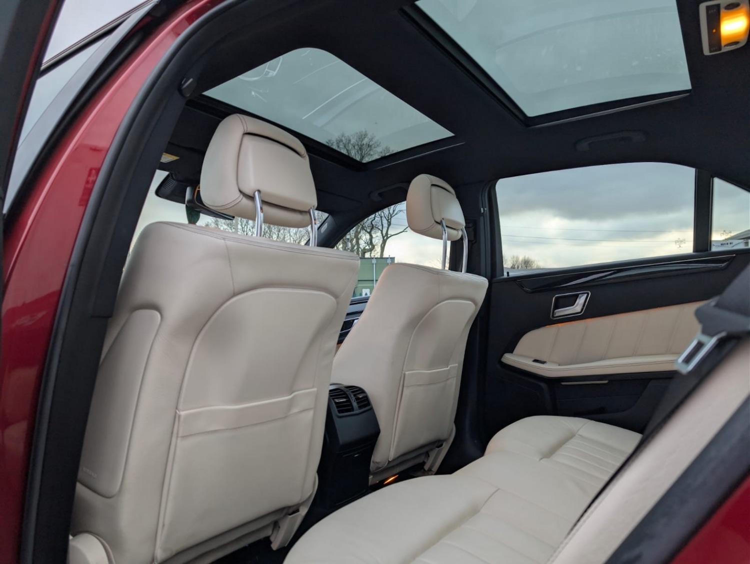 Used Mercedes-Benz E Class 2015 for sale - 77548266: Photo 27