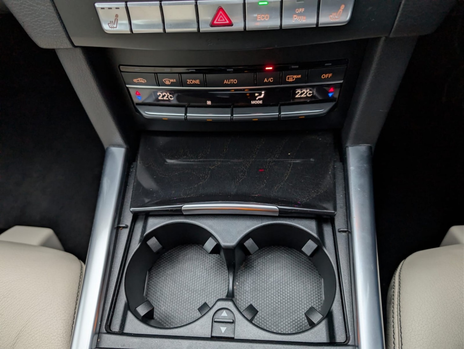 Used Mercedes-Benz E Class 2015 for sale - 77548266: Photo 28