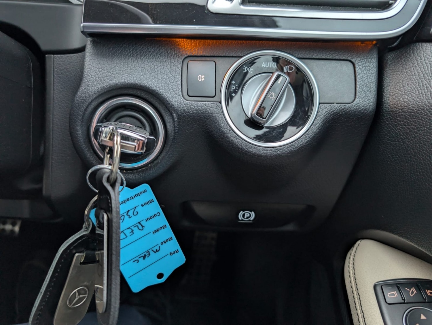 Used Mercedes-Benz E Class 2015 for sale - 77548266: Photo 41