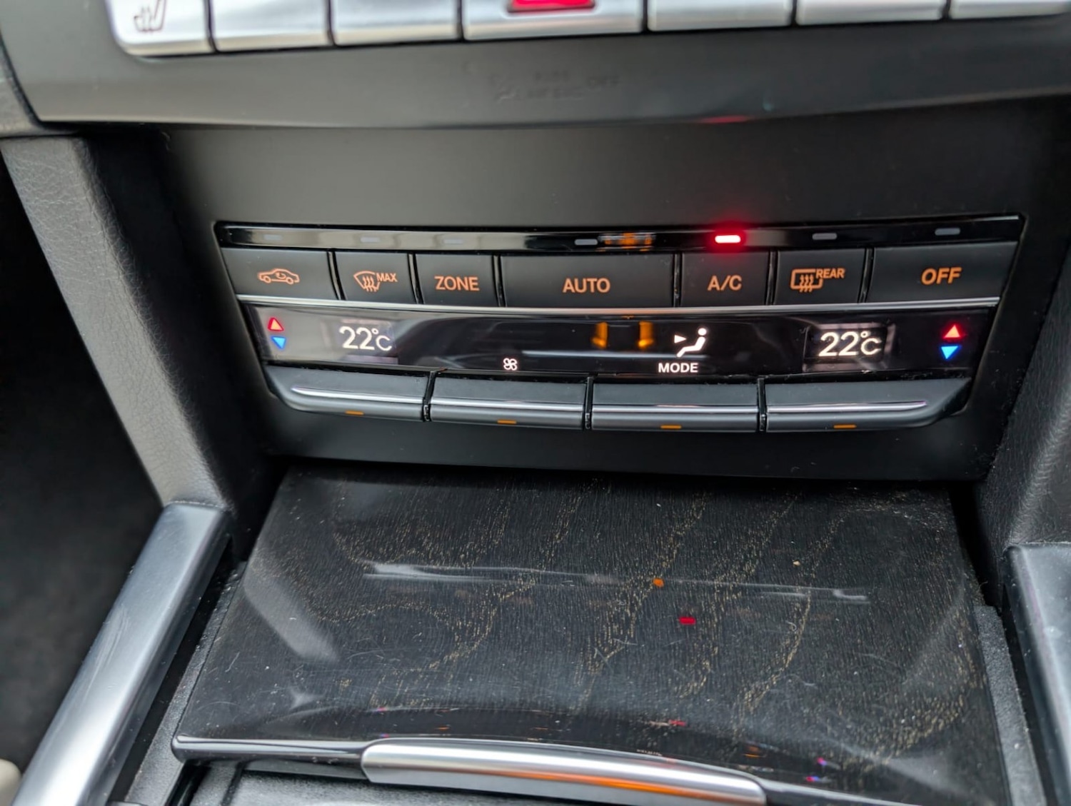 Used Mercedes-Benz E Class 2015 for sale - 77548266: Photo 43