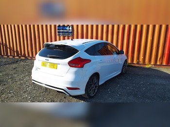 Used Ford Focus 2015 for sale - 75598823: Photo
