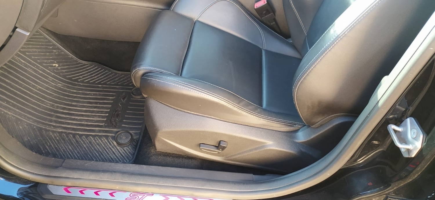 Used Ford Focus 2016 for sale - 76769425: Photo 14