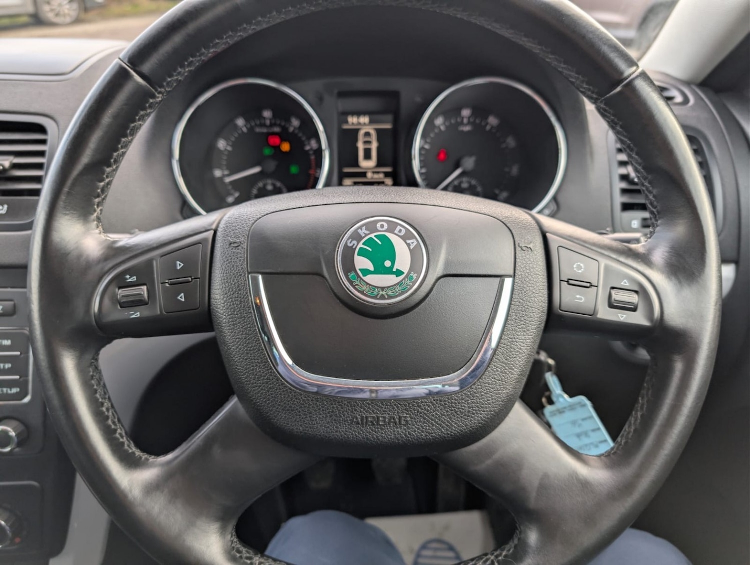 Used Skoda Yeti 2012 for sale - 77303667: Photo 33