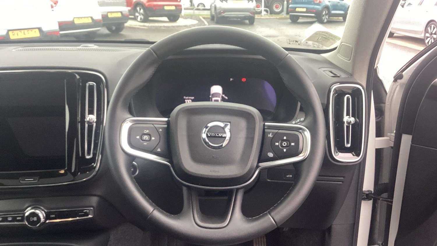 Used Volvo XC40 for sale - 77343747: Photo 10