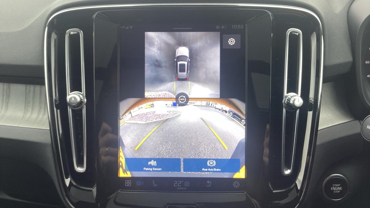 Used Volvo XC40 for sale - 77343747: Photo 17