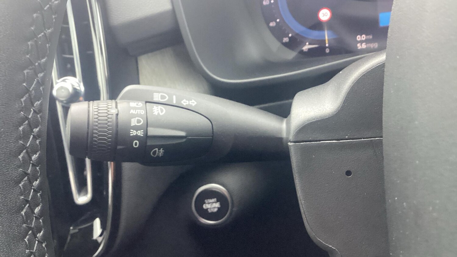 Used Volvo XC40 for sale - 77343747: Photo 18