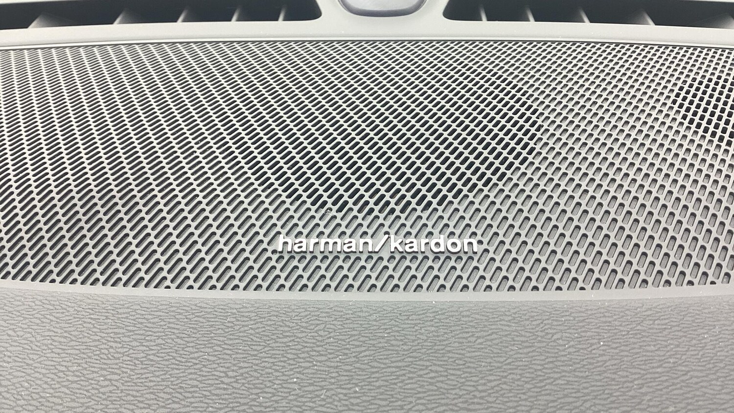 Used Volvo XC40 for sale - 77343747: Photo 23