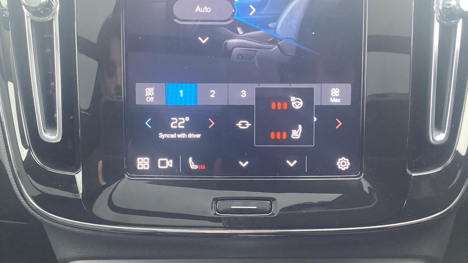 Used Volvo XC40 for sale - 77343747: Photo 32