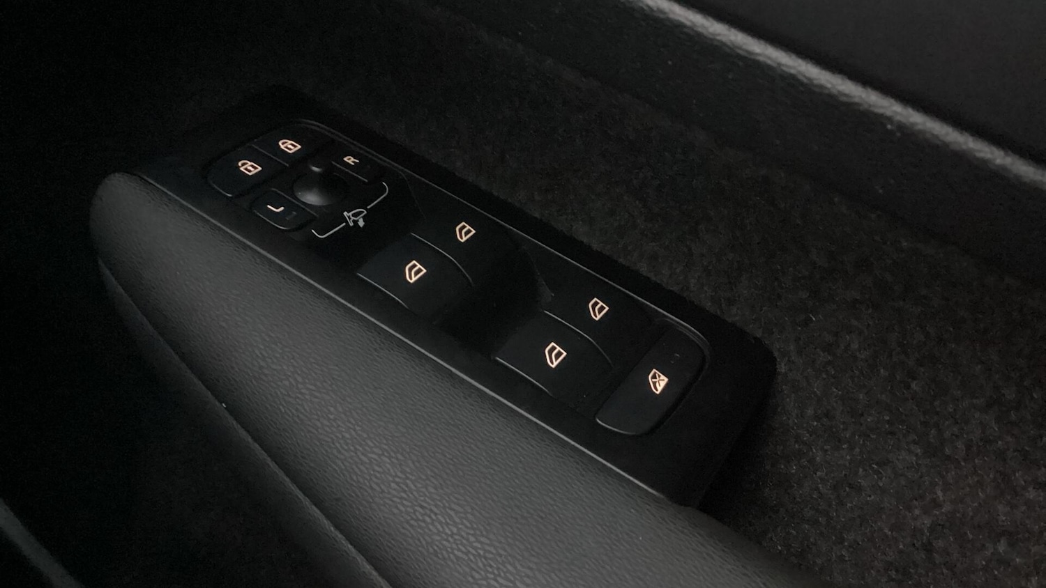 Used Volvo XC40 2022 for sale - 77175265: Photo 23