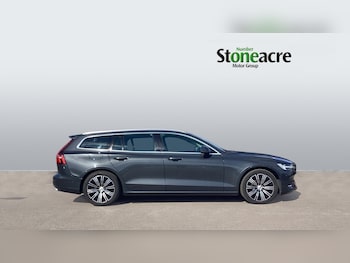 Used Volvo V60 2018 for sale - 75883473: Photo