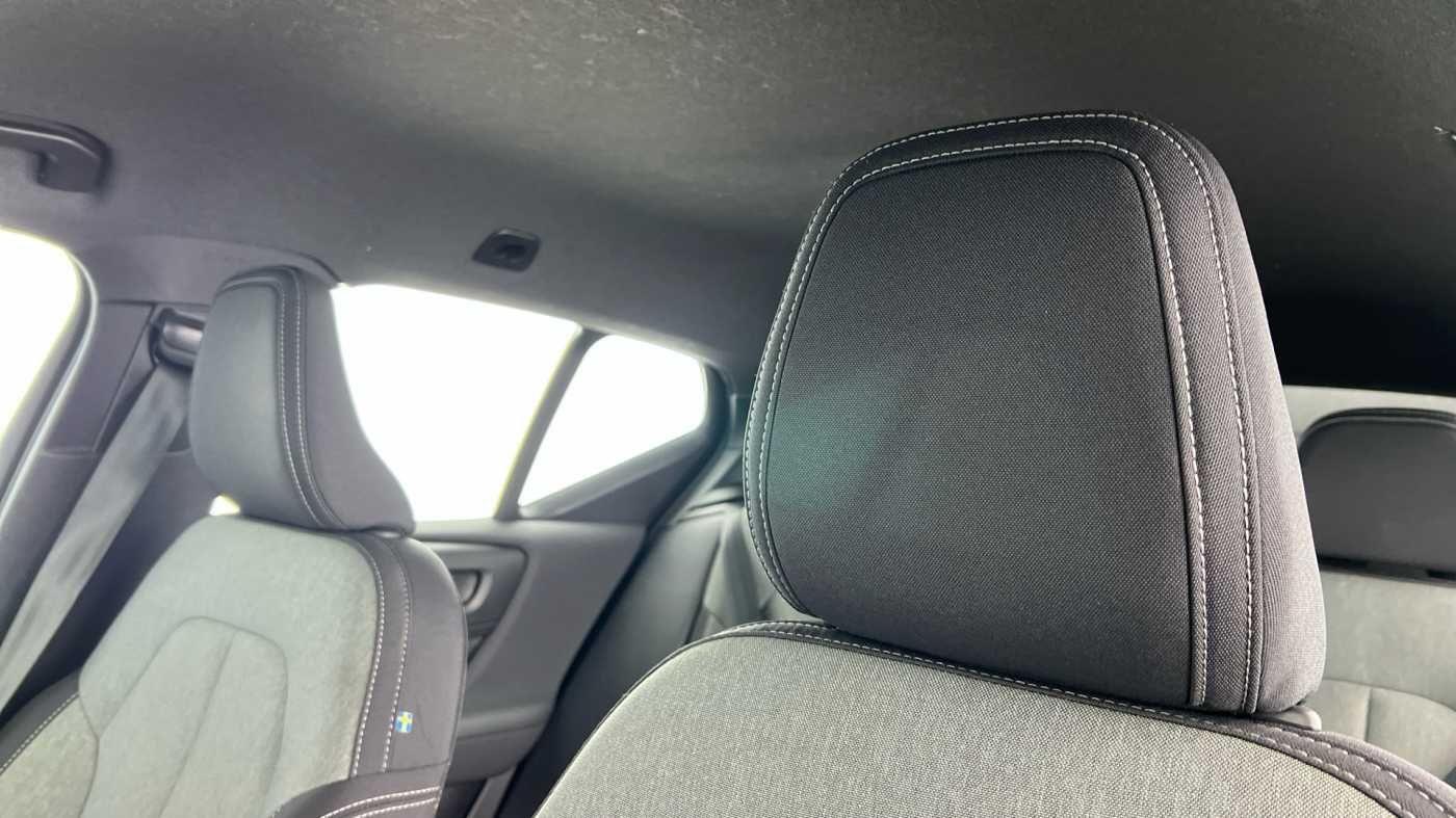 Used Volvo XC40 2022 for sale - 76633799: Photo 11