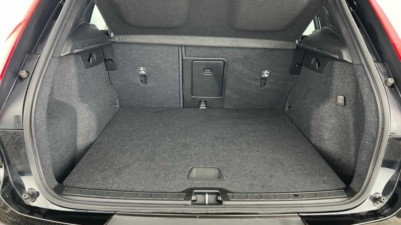 Used Volvo XC40 2022 for sale - 76633799: Photo 5