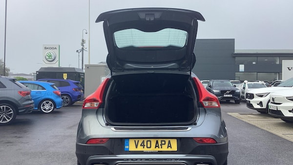 Used Volvo V40 Cross Country 2014 for sale - 76259499: Photo 13