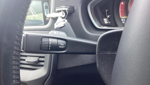 Used Volvo V40 Cross Country 2014 for sale - 76259499: Photo 20