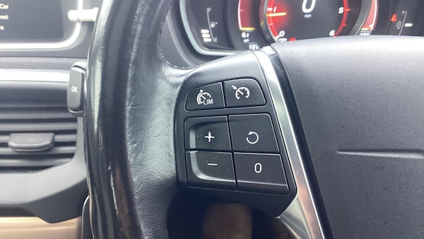Used Volvo V40 Cross Country 2014 for sale - 76259499: Photo 21