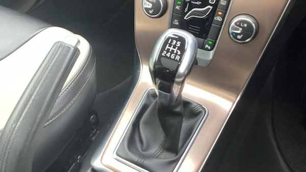 Used Volvo V40 Cross Country 2014 for sale - 76259499: Photo 25