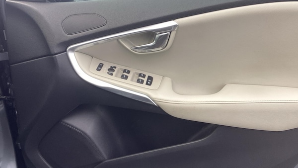 Used Volvo V40 Cross Country 2014 for sale - 76259499: Photo 27