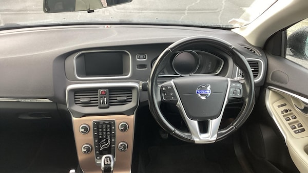 Used Volvo V40 Cross Country 2014 for sale - 76259499: Photo 4